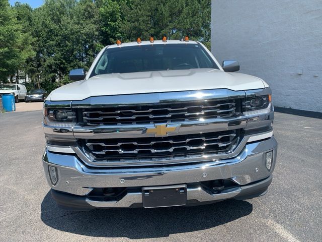 2017 Chevrolet Silverado 1500 LTZ photo 2