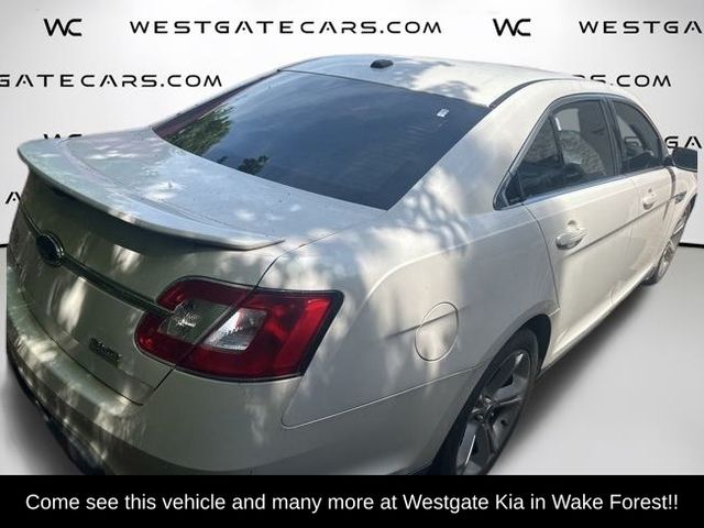 2010 Ford Taurus SHO - Photo 4