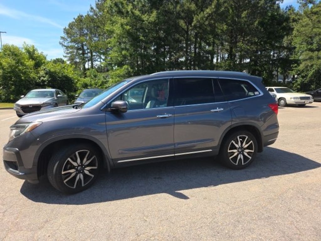 Used 2019 Honda Pilot Touring 8-Passenger AWD SUV