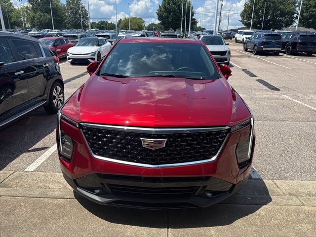 2025 Cadillac XT4 Premium Luxury photo 2
