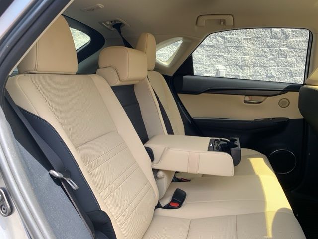 2020 Lexus NX 300 - Photo 41