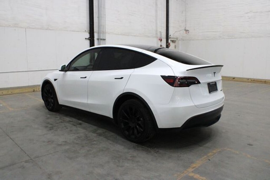 Used 2022 Tesla Model Y Long Range SUV