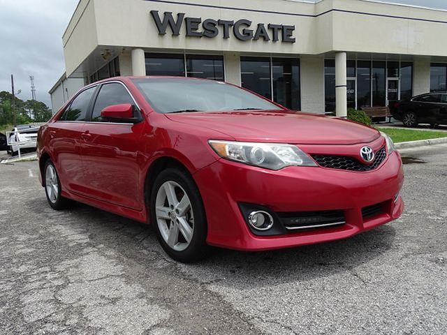 2014 Toyota Camry L photo 2