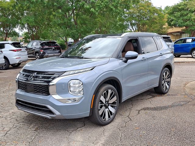 2025 Mitsubishi Outlander SEL photo 2
