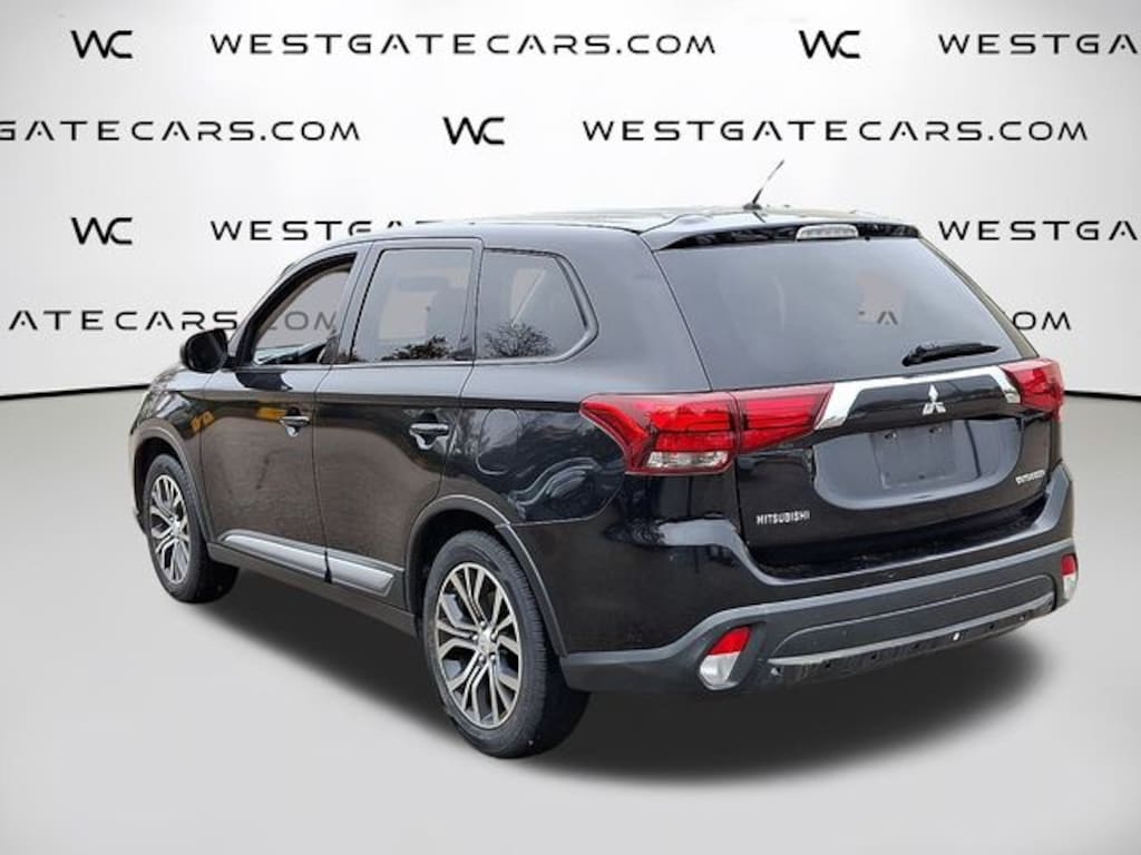 Used 2016 Mitsubishi Outlander ES SUV