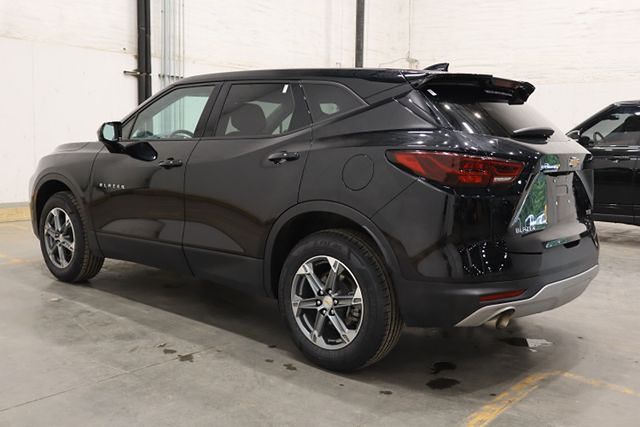 2023 Chevrolet Blazer 2LT photo 3