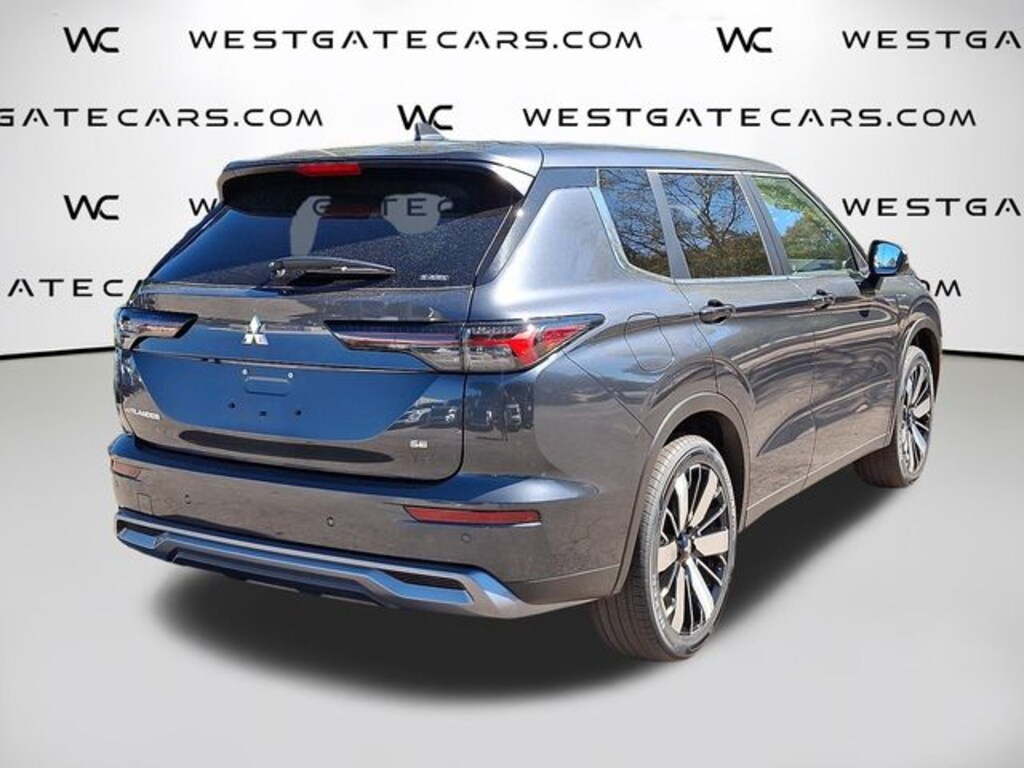 New 2025 Mitsubishi Outlander SE SUV
