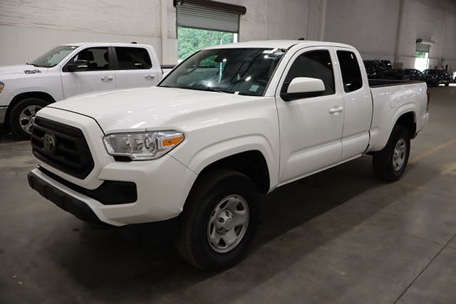 2023 Toyota Tacoma SR photo 3