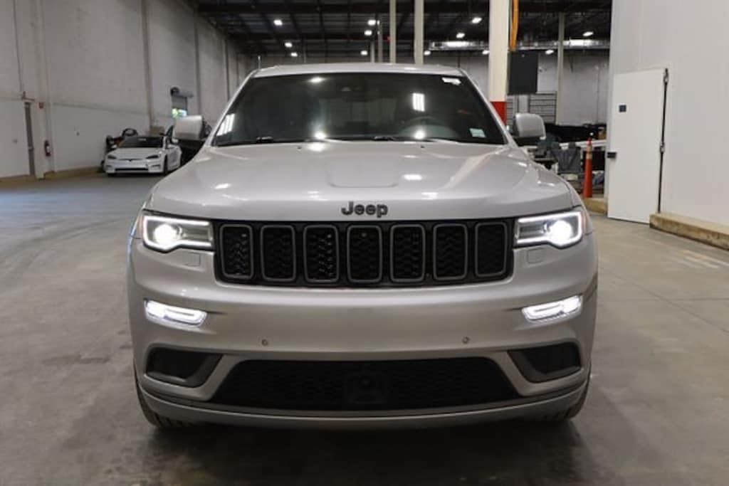 Used 2018 Jeep Grand Cherokee Overland 4x4 SUV