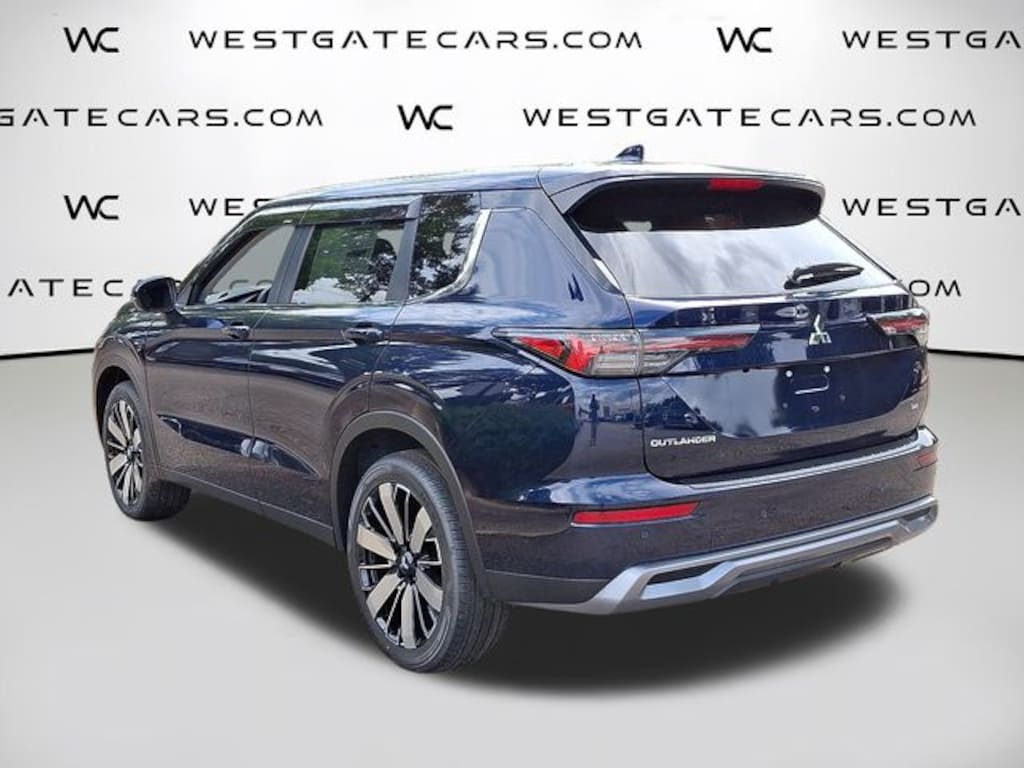 New 2025 Mitsubishi Outlander SE SUV