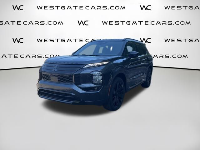 2026 Mitsubishi Outlander Black Edition FWD's photo