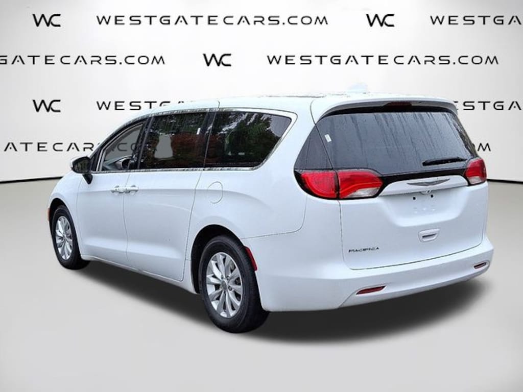 Used 2017 Chrysler Pacifica Touring Van