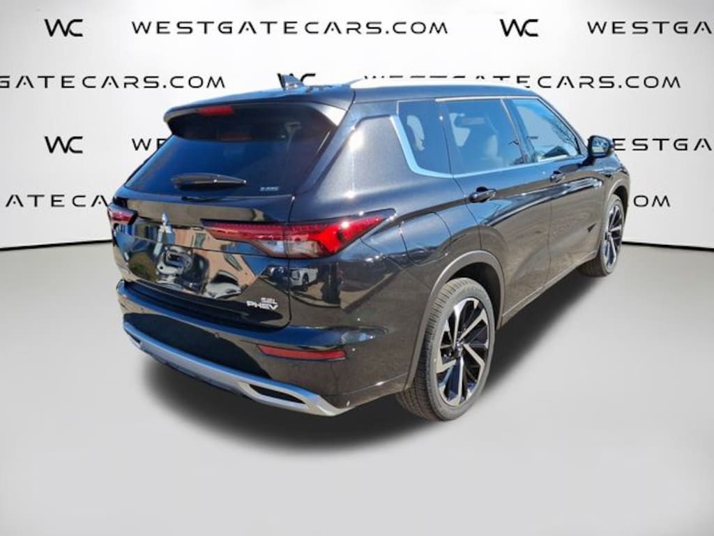 New 2025 Mitsubishi Outlander PHEV SEL SUV