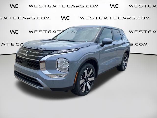 2026 Mitsubishi Outlander LE FWD's photo