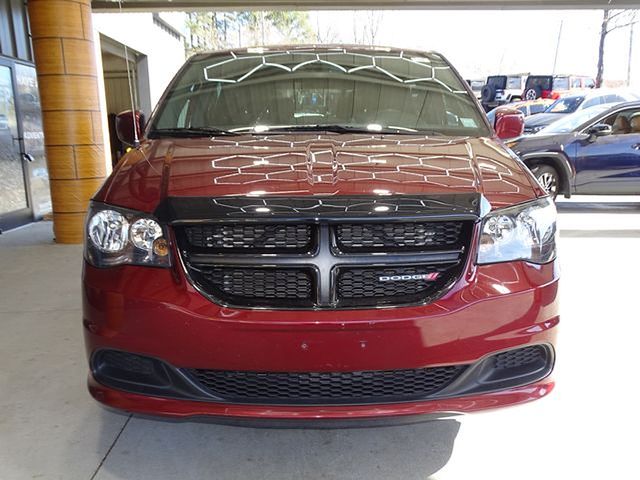 2017 Dodge Grand Caravan SE photo 2