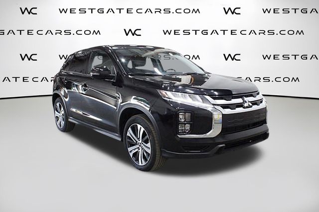 2024 Mitsubishi Outlander Sport SE's photo