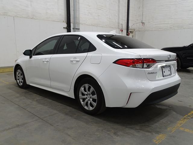 2024 Toyota Corolla LE photo 3