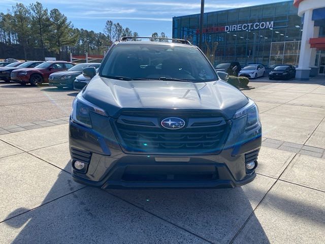 2022 Subaru Forester Limited photo 3