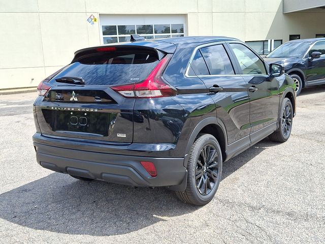 2025 Mitsubishi Eclipse Cross LE photo 4