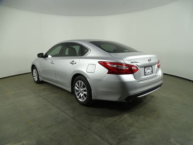 2017 Nissan Altima 2.5 S photo 3