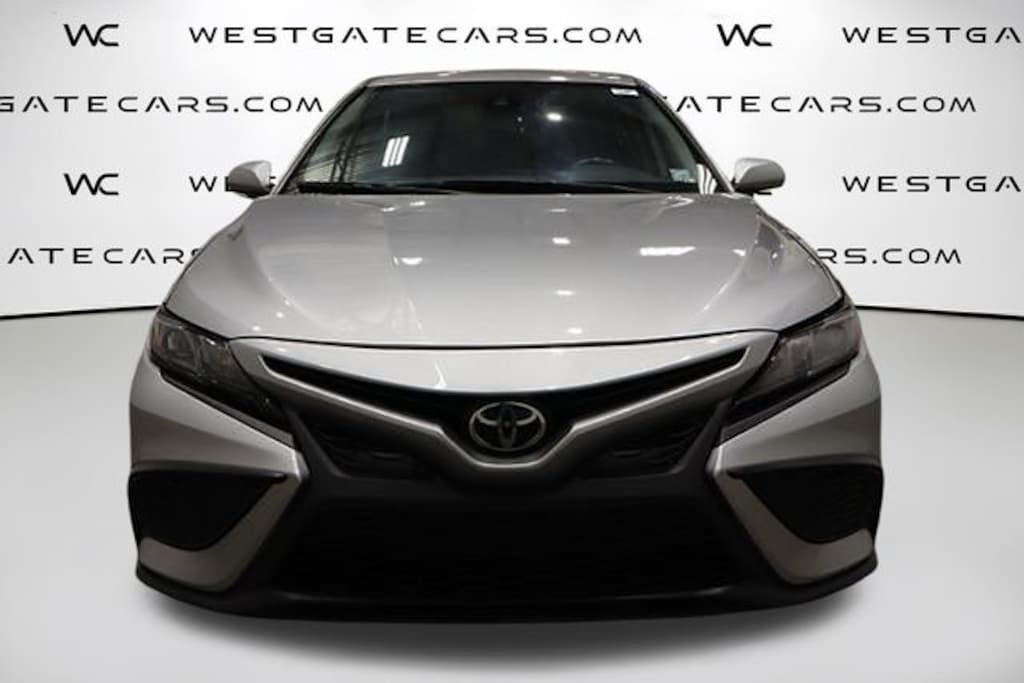 Used 2022 Toyota Camry SE Sedan