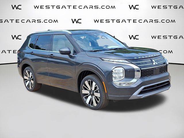 2025 Mitsubishi Outlander SEL's photo