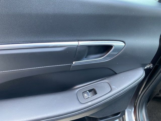 2022 Hyundai Sonata Limited - Photo 18