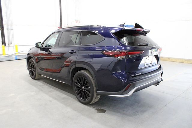 2024 Toyota Highlander XSE photo 3