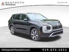 2025 Mitsubishi Outlander SE SUV