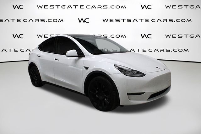 2022 Tesla Model Y Long Range's photo