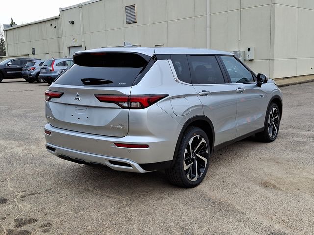 2025 Mitsubishi Outlander PHEV SE photo 4