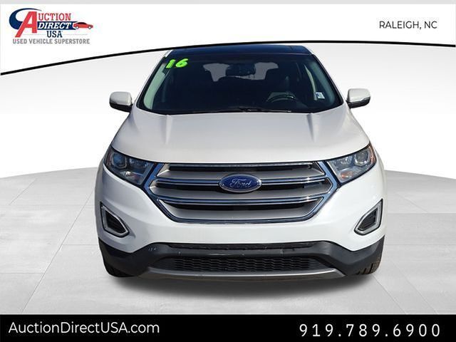 2016 Ford Edge Titanium photo 2