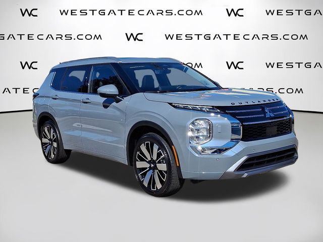 2025 Mitsubishi Outlander SEL's photo