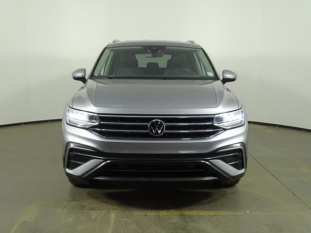2024 Volkswagen Tiguan SE Wolfsburg Edition photo 2