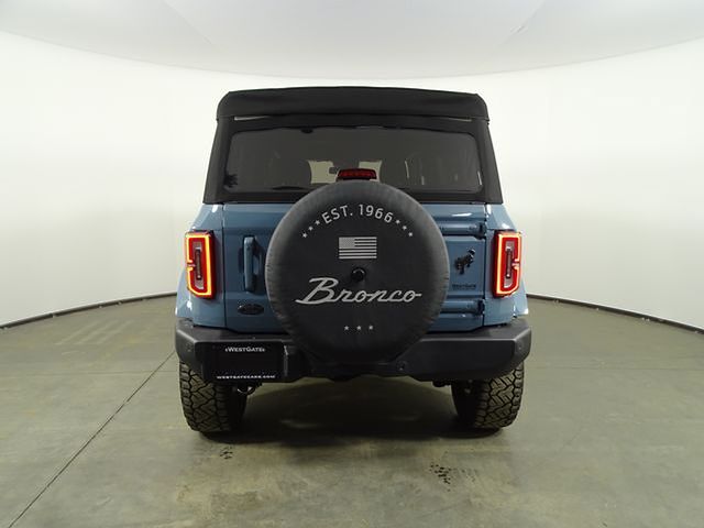 2022 Ford Bronco Outer Banks photo 4