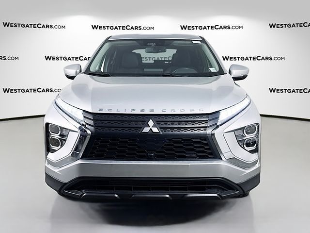 2022 Mitsubishi Eclipse Cross SE photo 2