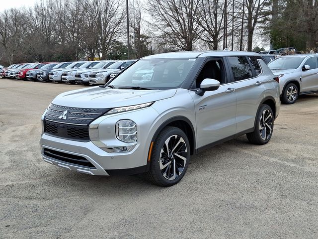 2025 Mitsubishi Outlander PHEV SE photo 2