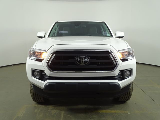 2023 Toyota Tacoma SR5 V6 photo 2
