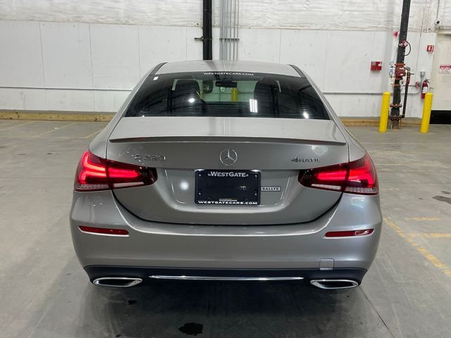 2019 Mercedes Benz A 220 4MATIC photo 4