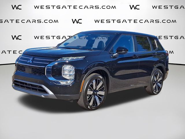 2025 Mitsubishi Outlander SE's photo