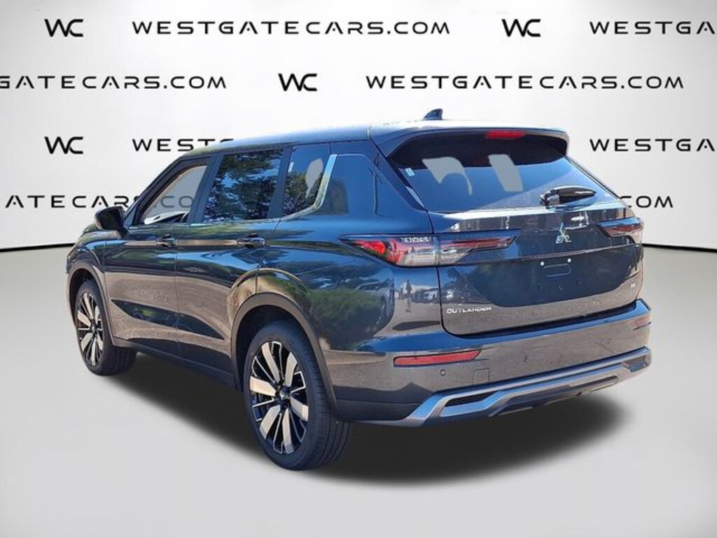 New 2025 Mitsubishi Outlander SE SUV