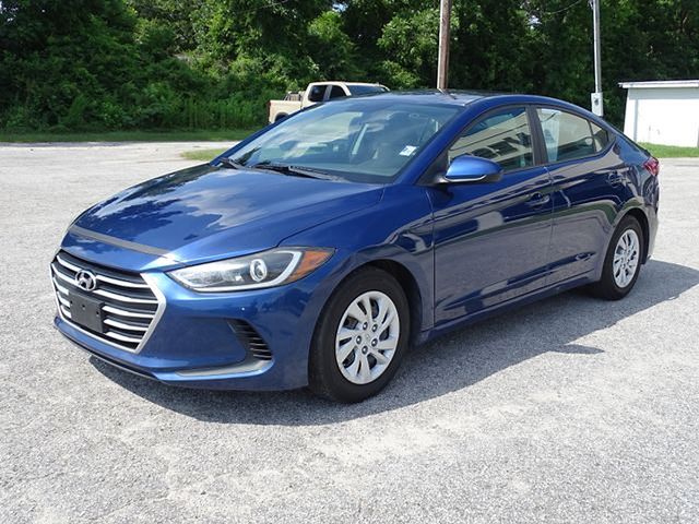 2017 Hyundai Elantra SE photo 2