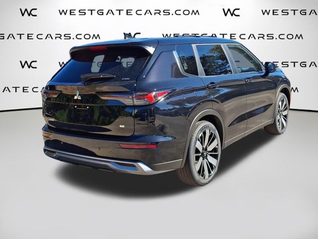 New 2025 Mitsubishi Outlander SE SUV