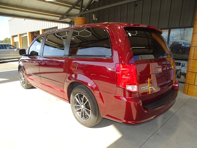 2017 Dodge Grand Caravan SE photo 3