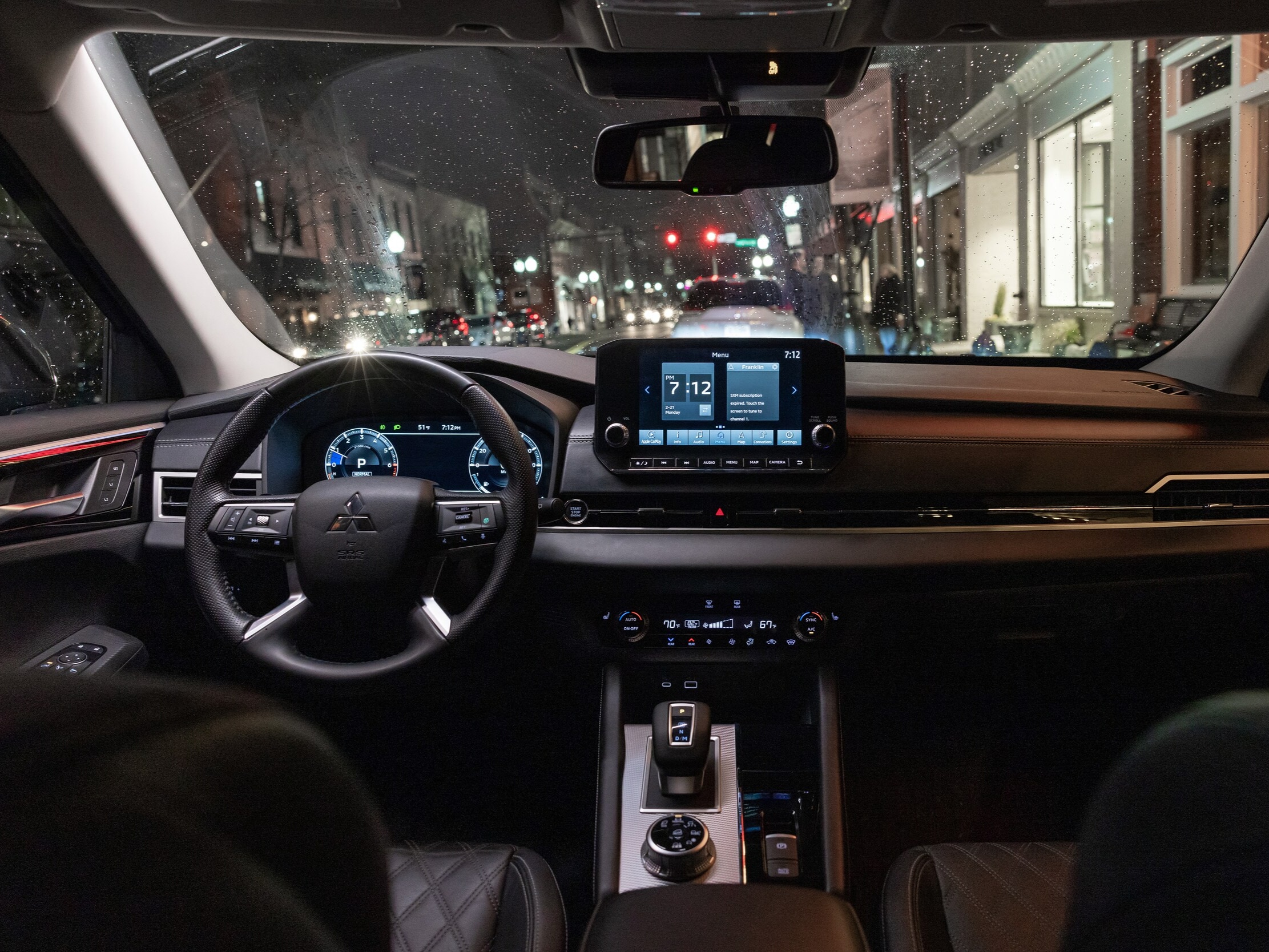 2025 Mitsubishi Outlander SEL Interior