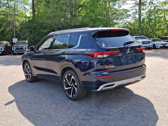 2022 Mitsubishi Outlander SEL photo 4