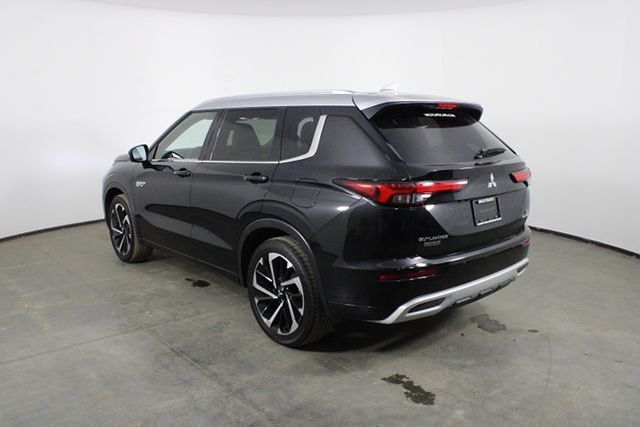 2024 Mitsubishi Outlander PHEV SEL Platinum photo 3
