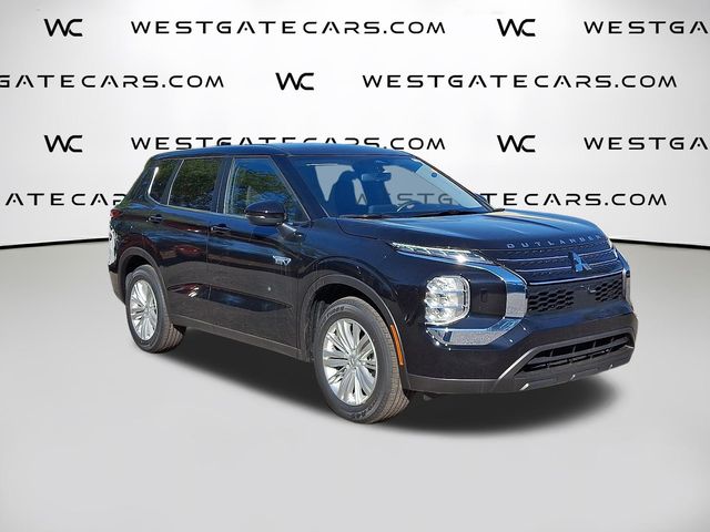 2025 Mitsubishi Outlander Plug-in Hybrid ES's photo