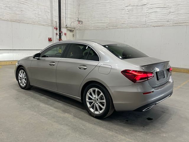 2019 Mercedes Benz A 220 4MATIC photo 3