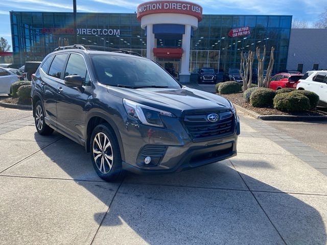 2022 Subaru Forester Limited photo 2